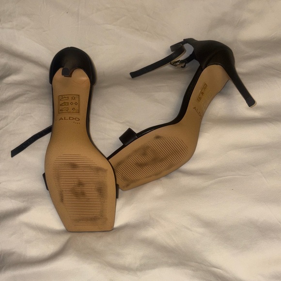 NEW Aldo Elegant Black Strap Heels - Picture 3 of 4